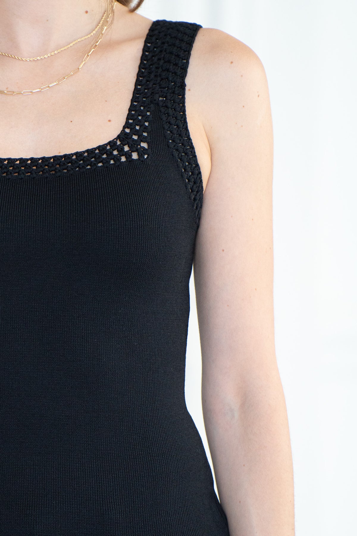 VOLT CROCHET DETAIL KNIT TANK