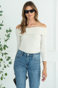 CADENCE OFF SHOULDER TOP