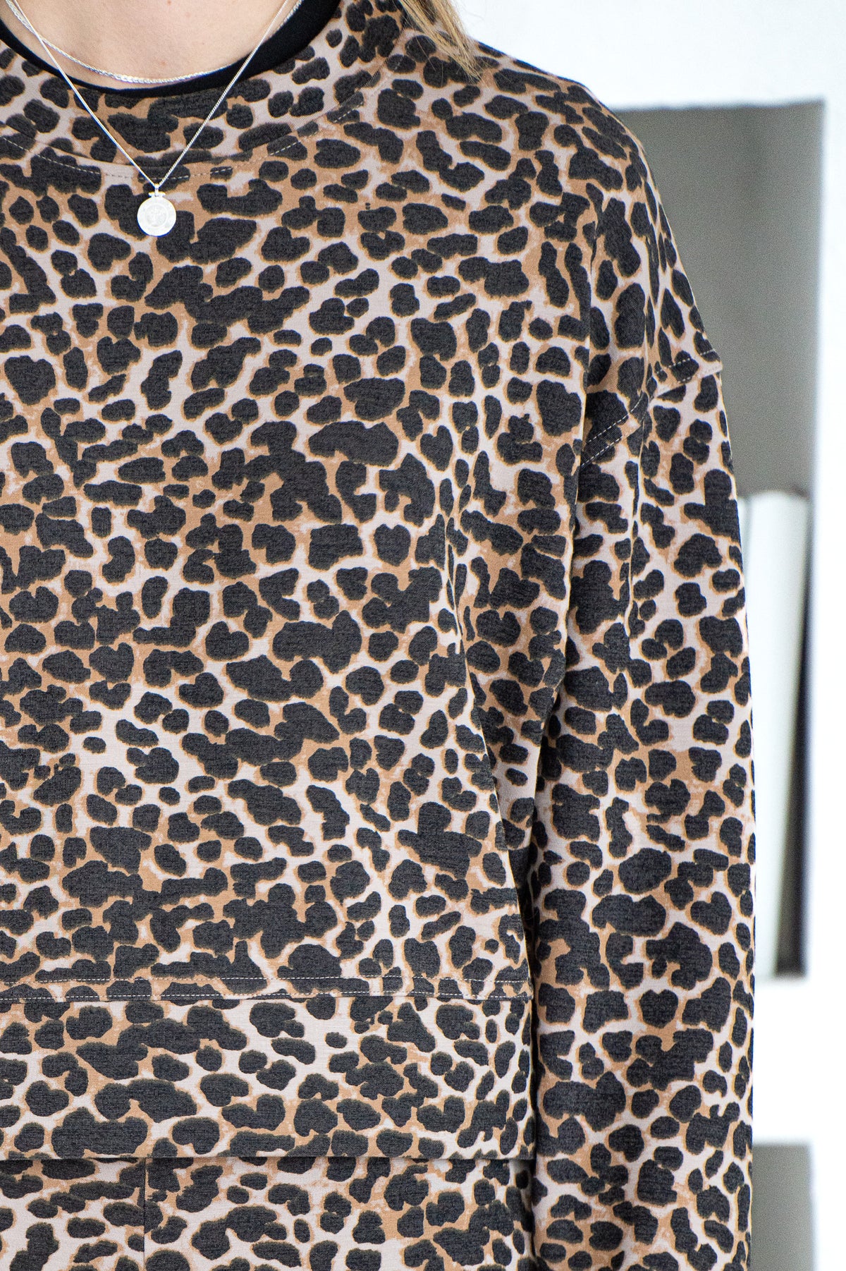 COSTA LUX LEOPARD PULLOVER