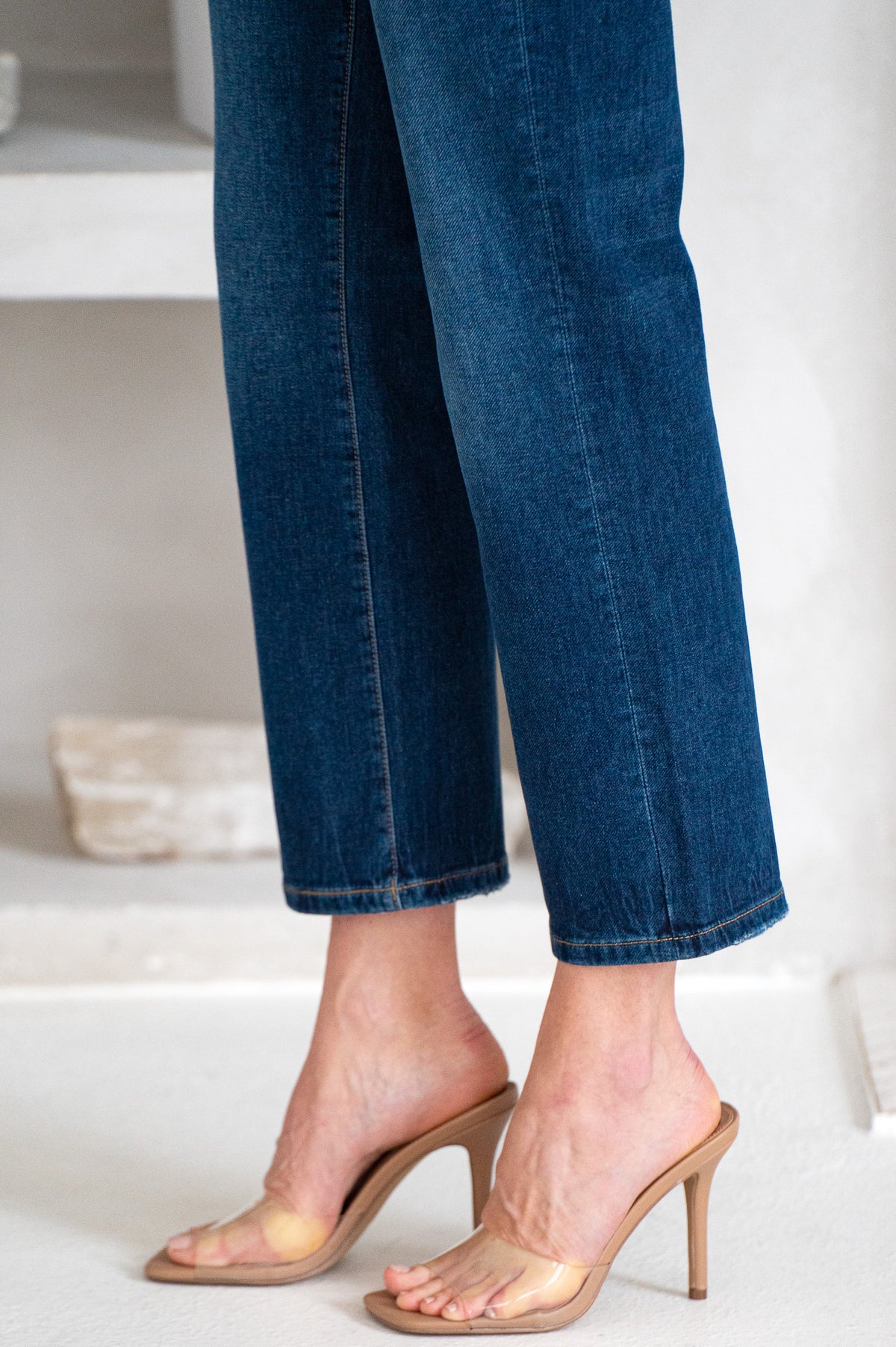 ASE STRAIGHT LEG JEANS-LN