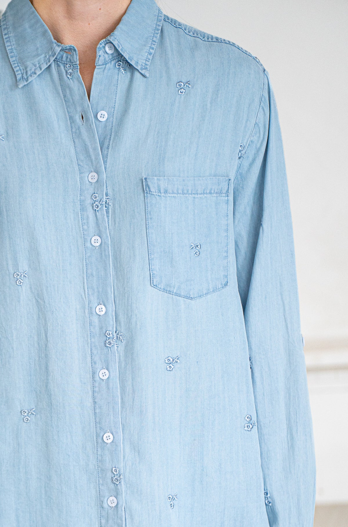 MADERA TENCEL EMBROIDERED BLOUSE