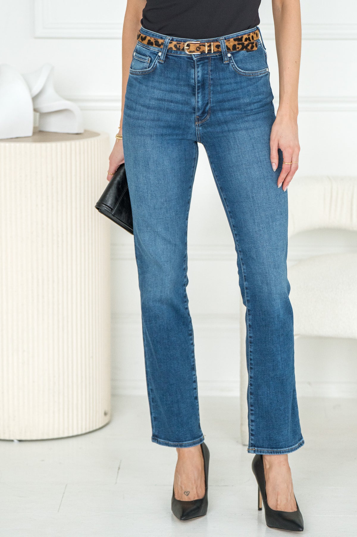 KENDRA STRAIGHT LEG JEANS-BL