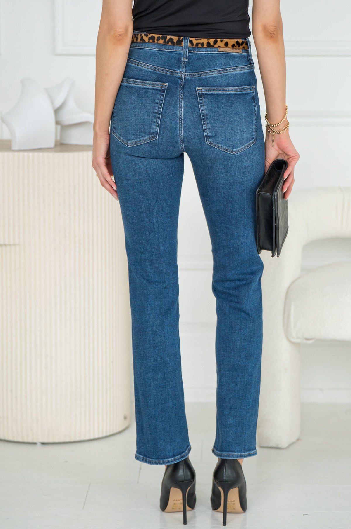 KENDRA STRAIGHT LEG JEANS-BL