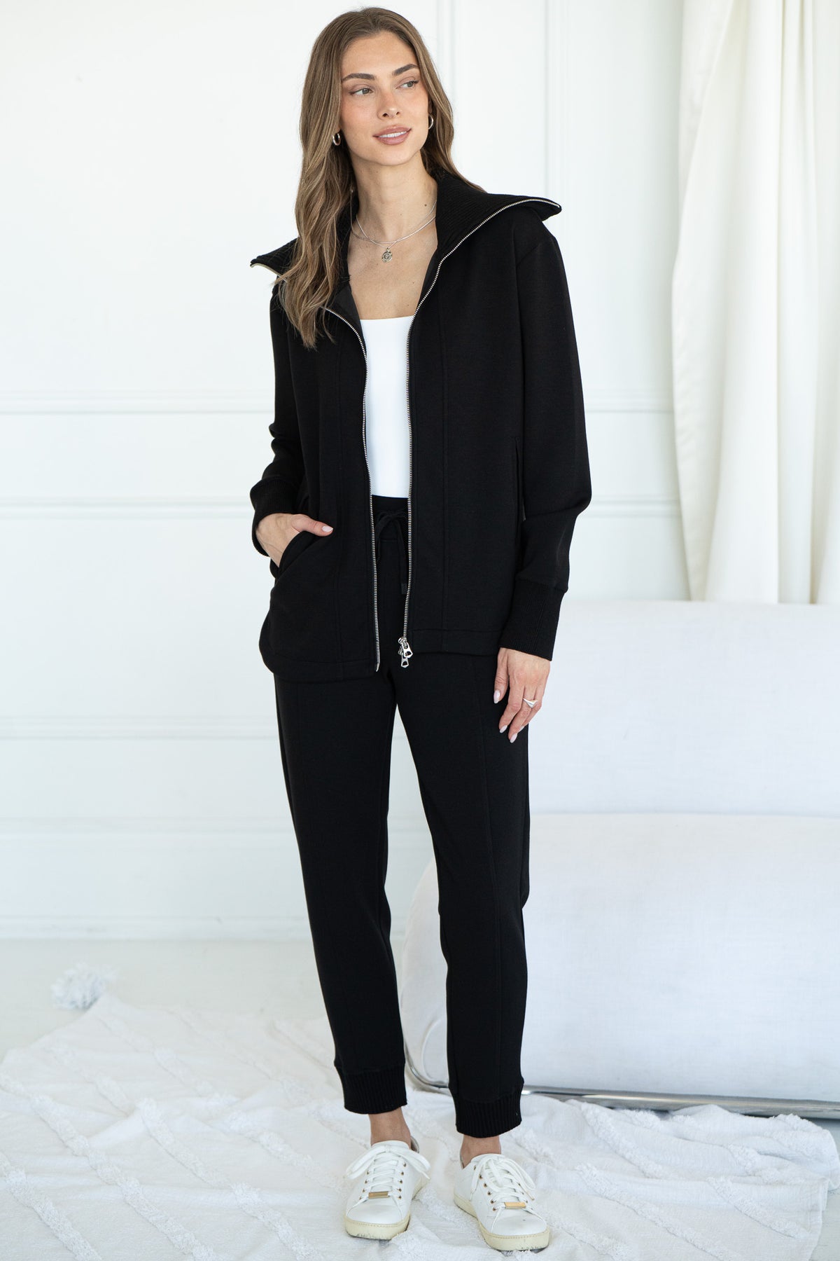 AUSTIN LUX ZIP UP