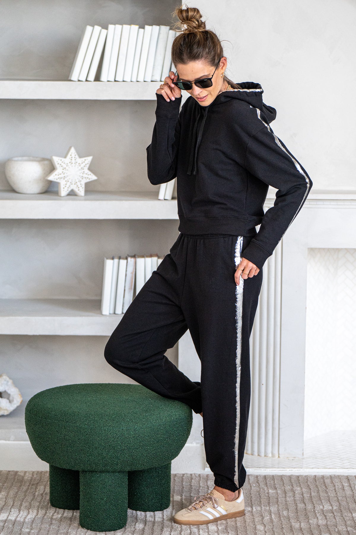 METALLIC TIPPED JOGGERS