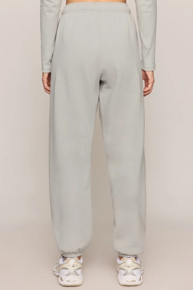 UPTOWN CLASSIC JOGGER IN SILVERLAKE