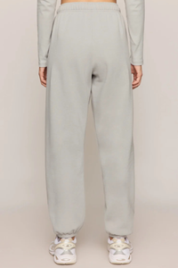 UPTOWN CLASSIC JOGGER IN SILVERLAKE