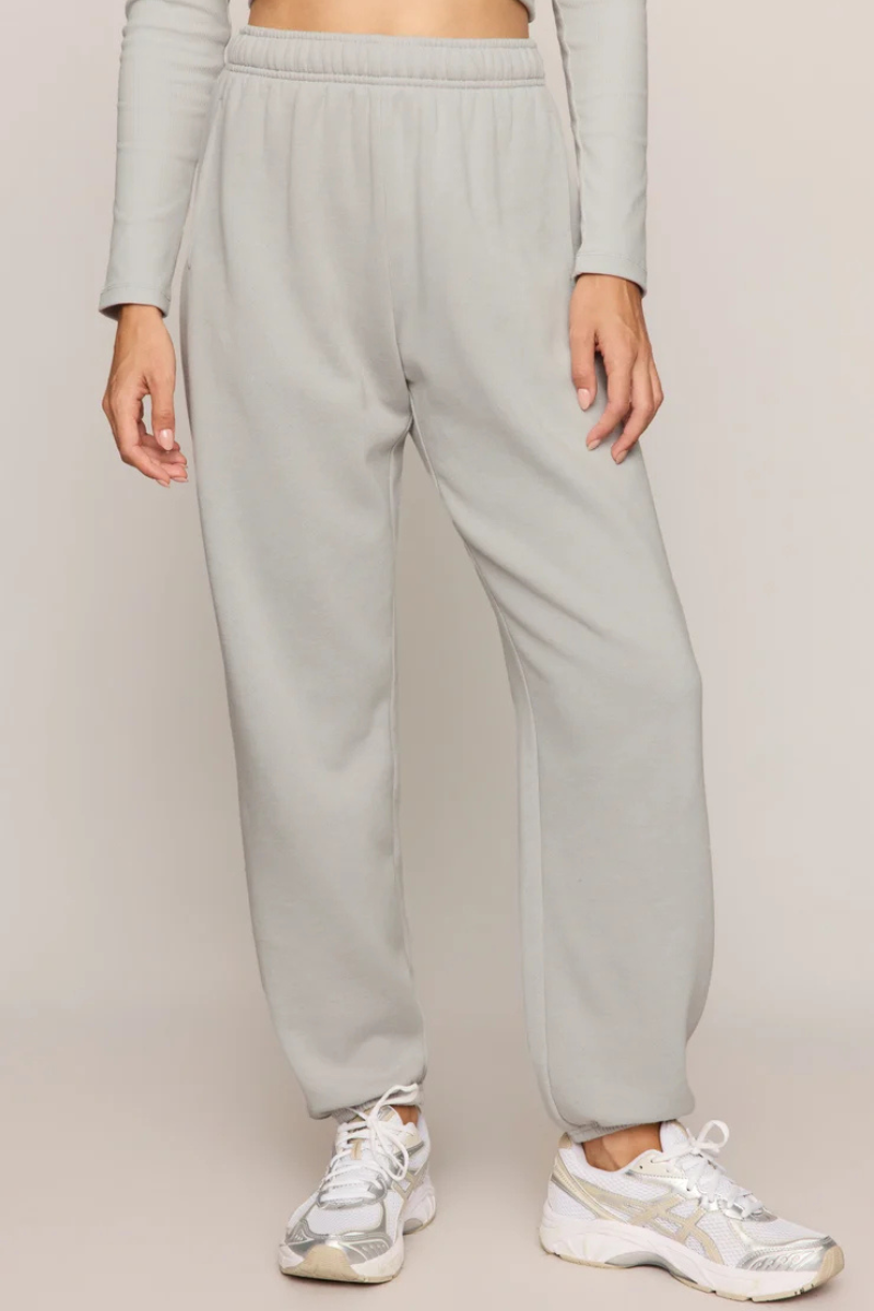 UPTOWN CLASSIC JOGGER IN SILVERLAKE