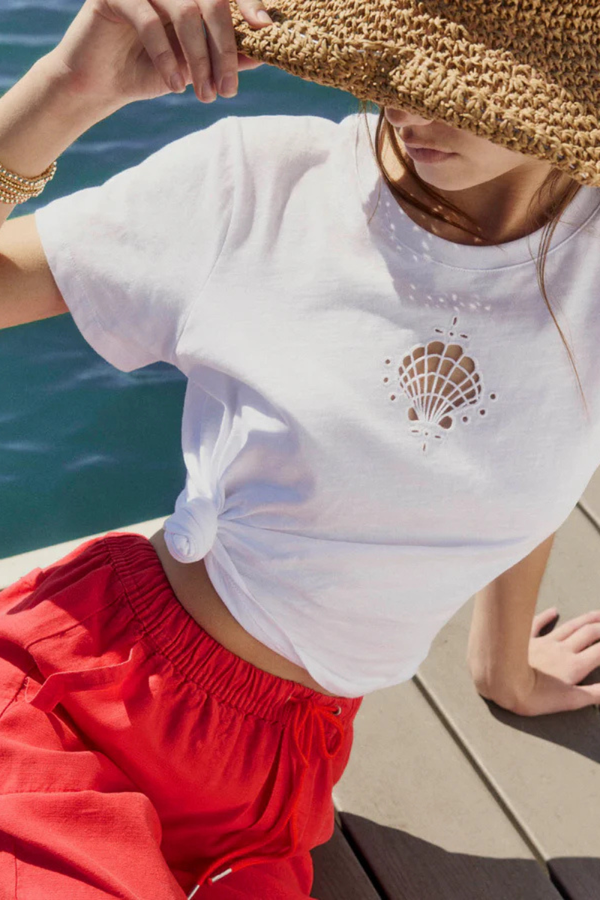 SEASHELL EMBROIDERED TEE-WH