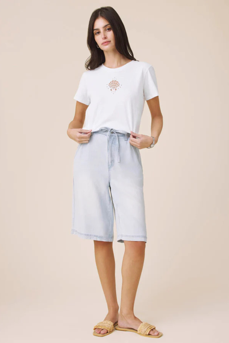 SEASHELL EMBROIDERED TEE-WH