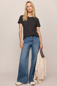 FOUNDATIONS COTTON SLUB TEE IN BLACK SAND
