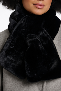 STIP FAUX FUR SCARF