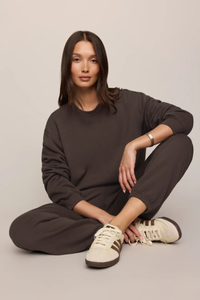 UPTOWN CLASSIC JOGGER IN COCOA BEAN