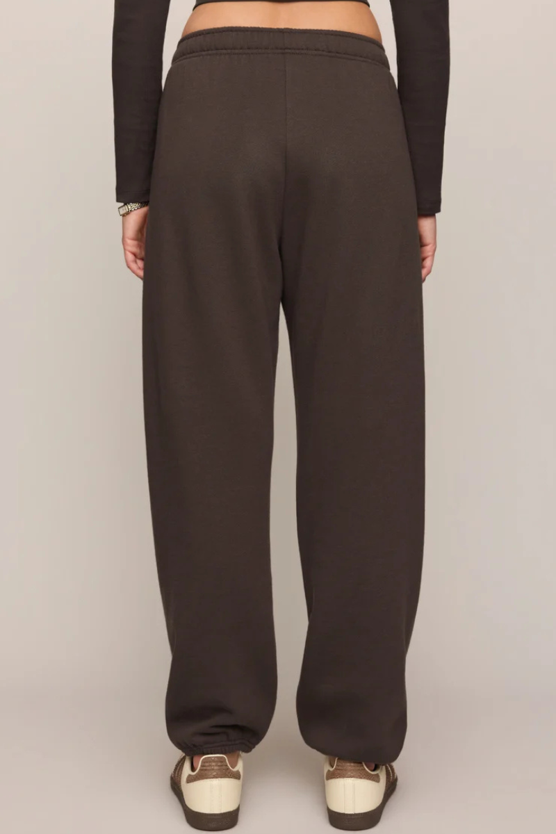 UPTOWN CLASSIC JOGGER IN COCOA BEAN