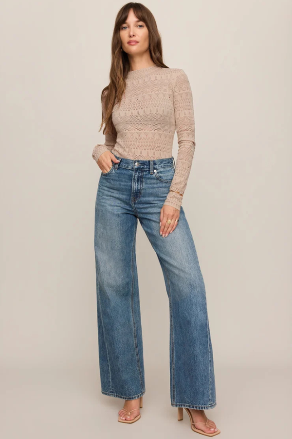DORRIS SWEATER TOP IN ECRU