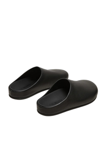 FERN LEATHER MULE IN BLACK