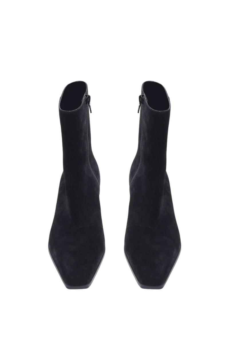 JANAY SUEDE BOOT IN BLACK