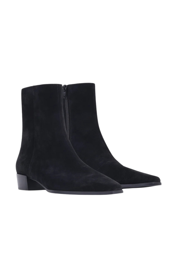 JANAY SUEDE BOOT IN BLACK