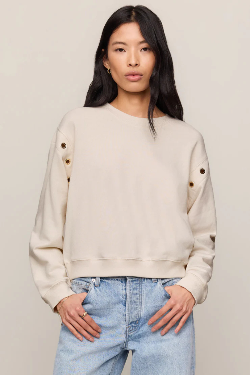 AXEL GROMMET COTTON SWEATSHIRT IN SANDSTONE