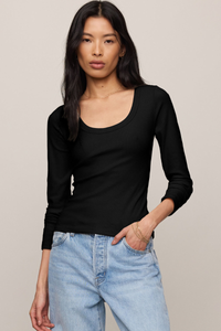 GREYSON SCOOP L/S TEE IN BLACK