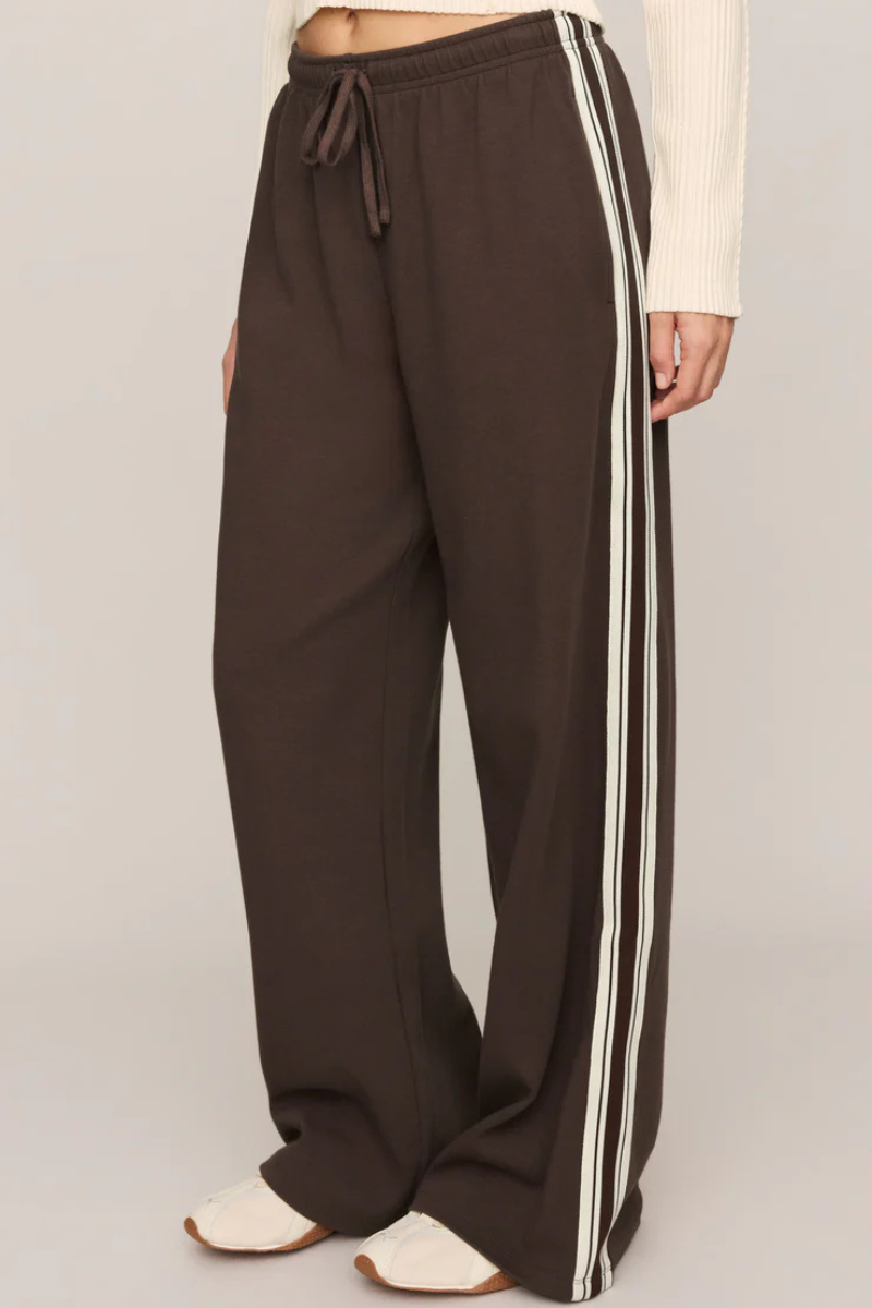 BREAKAWAY TRACK PANT IN DARK CHOCOLATE