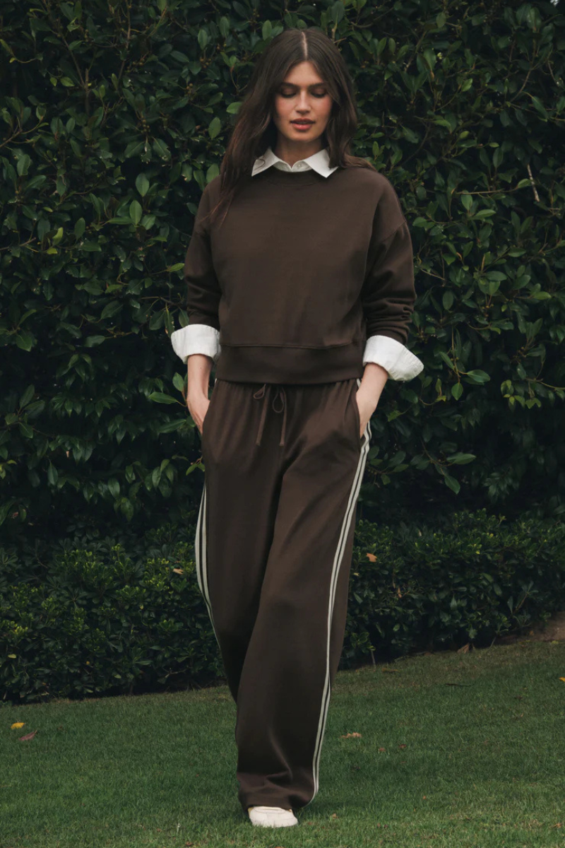 BREAKAWAY TRACK PANT IN DARK CHOCOLATE