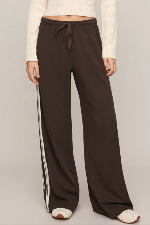 BREAKAWAY TRACK PANT IN DARK CHOCOLATE