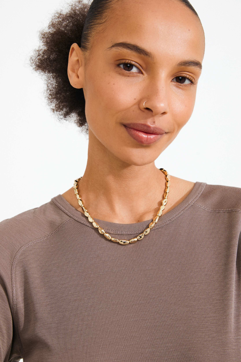 PRESENCE GOLD PLATED NECKLACE
