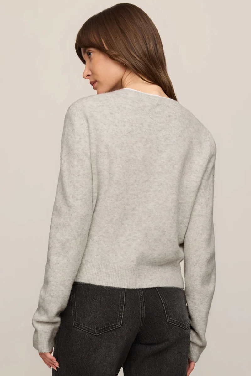 MEDINA CARDIGAN IN FEATHER GREY