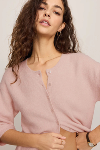 VALOR SHORT SLEEVE CARDIGAN IN SOFT BLUSH