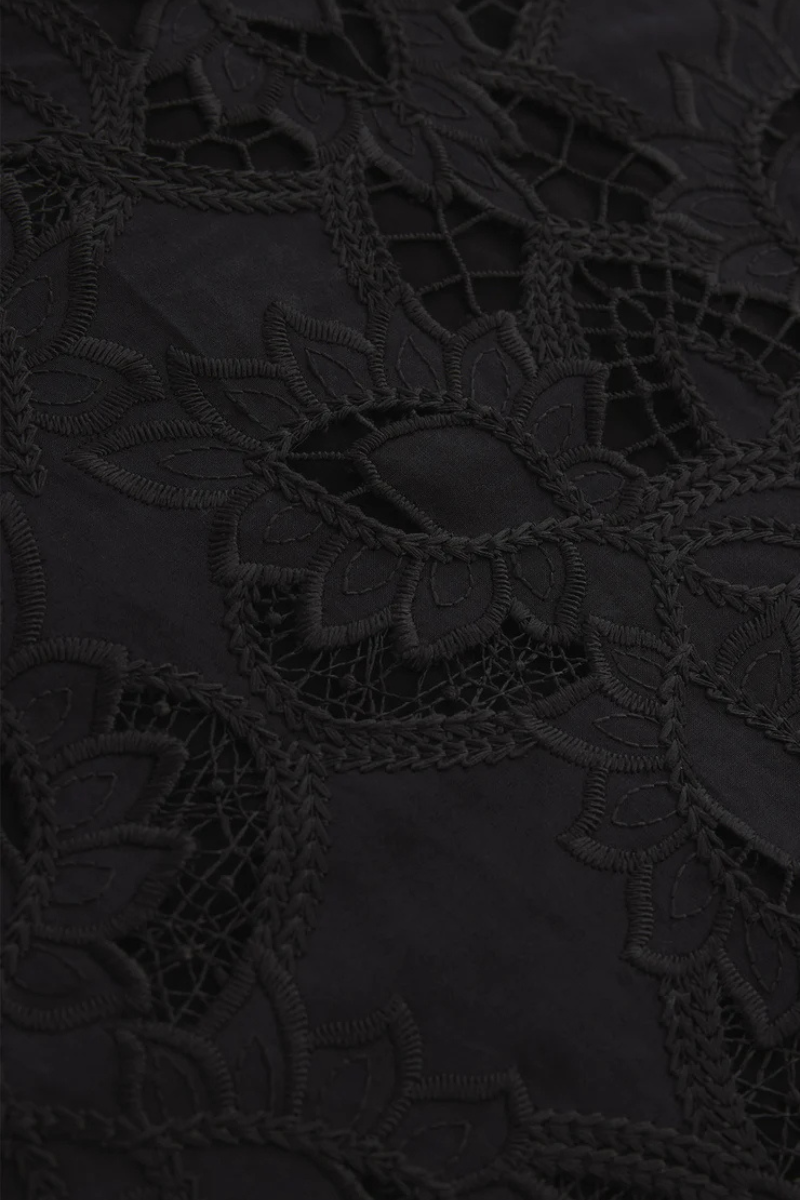 SIREN EMBROIDERED LACE MINI SKIRT