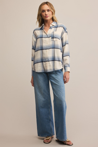 RIVER PLAID BUTTON UP