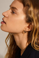 MEDIUM ROBERTA CRYSTAL GOLD PLATED EARRINGS