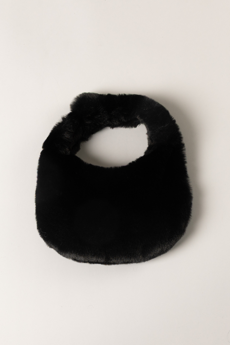FAUX FUR PERFECT PURSE IN BLACK