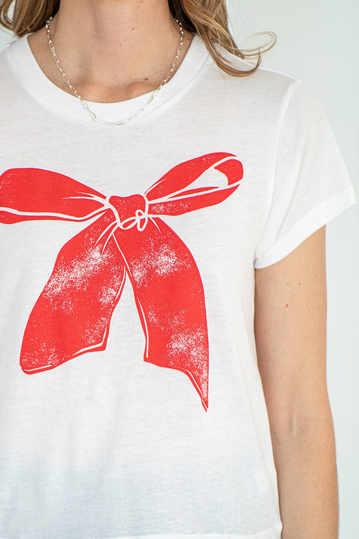 RED BOW TEE