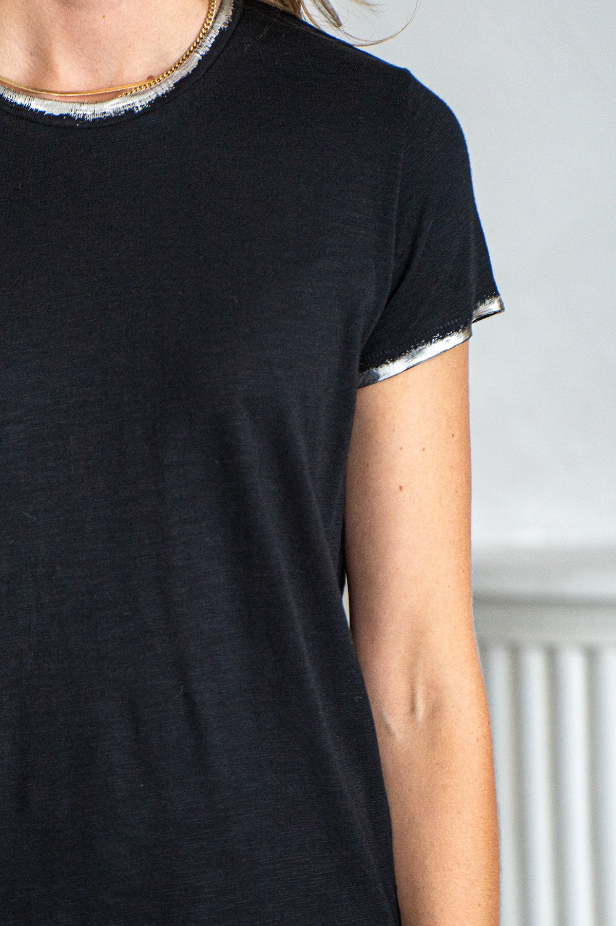 JANE METALLIC TIPPED TEE