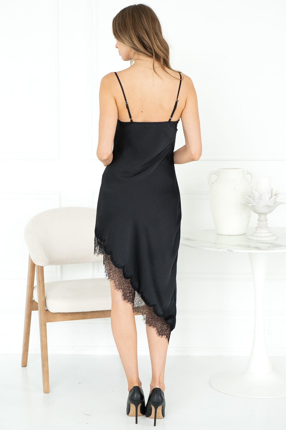 AMOUR AFFAIR LACE BOTTOM DRESS IN BLACK