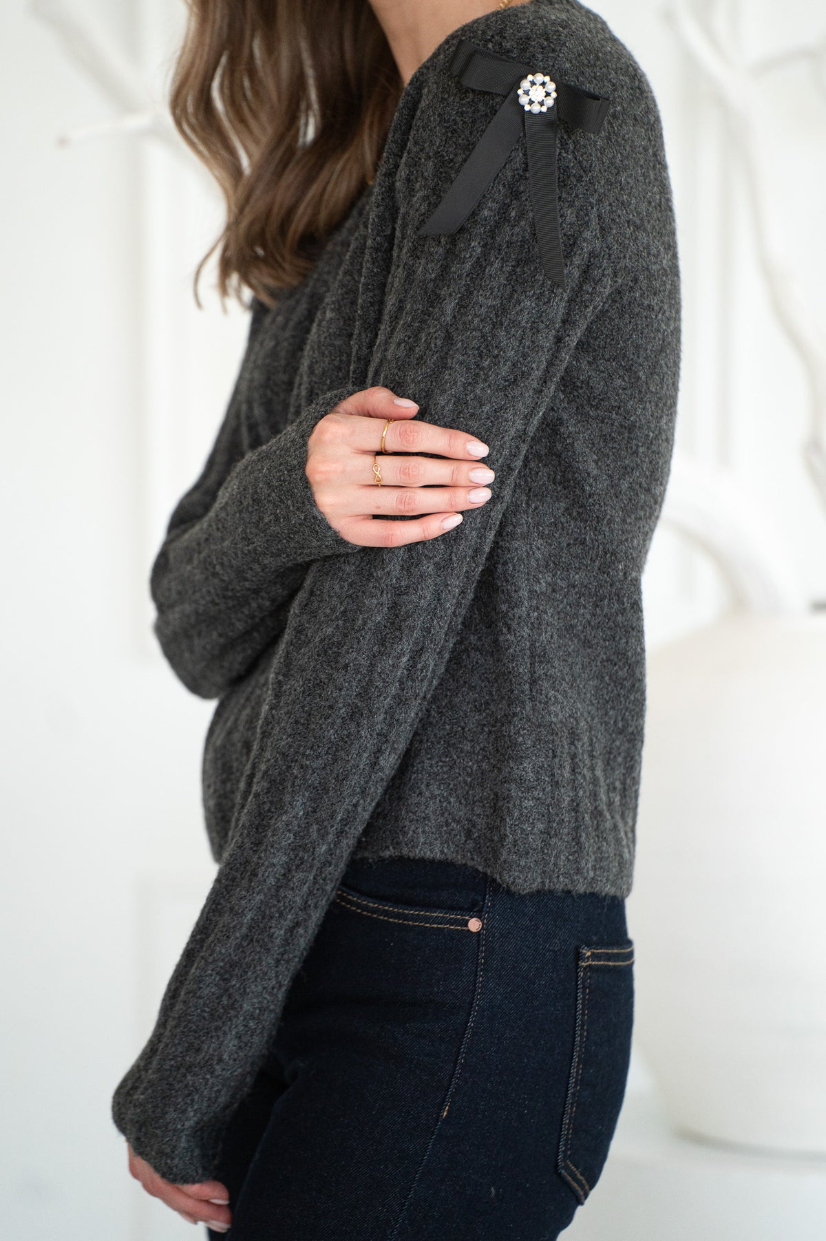 JOEY BOW DETAIL SWEATER