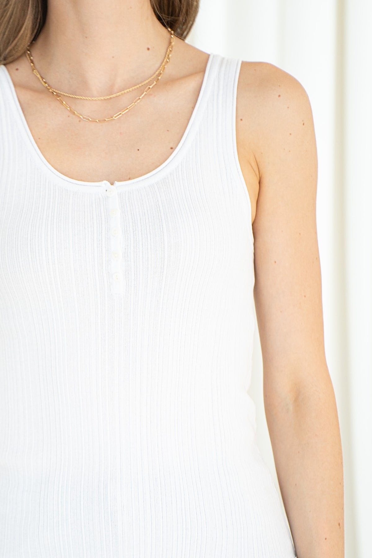 EMMA HENLEY KNIT TANK-WH