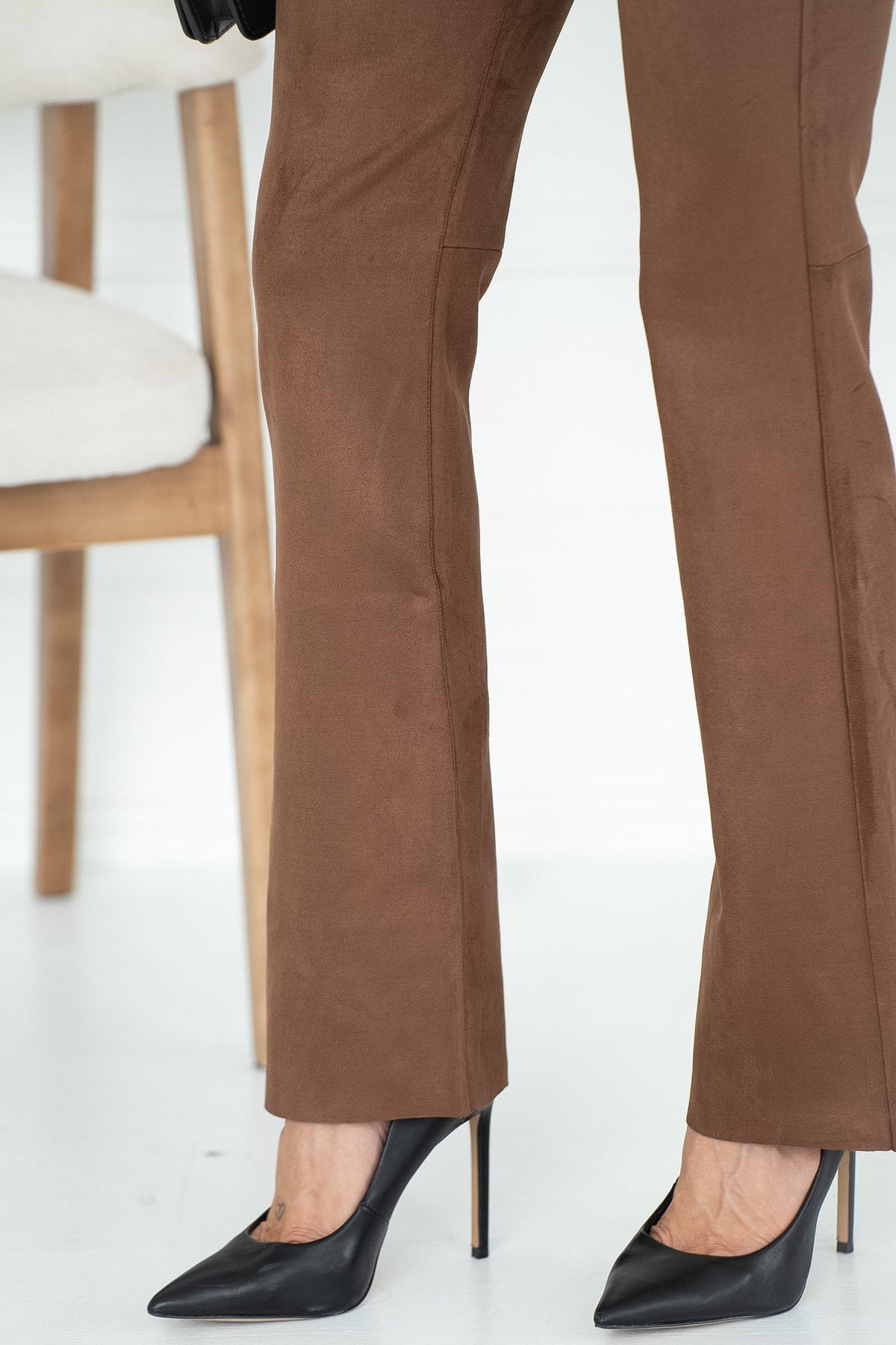 SASHAY SUEDE PANTS IN COCOA