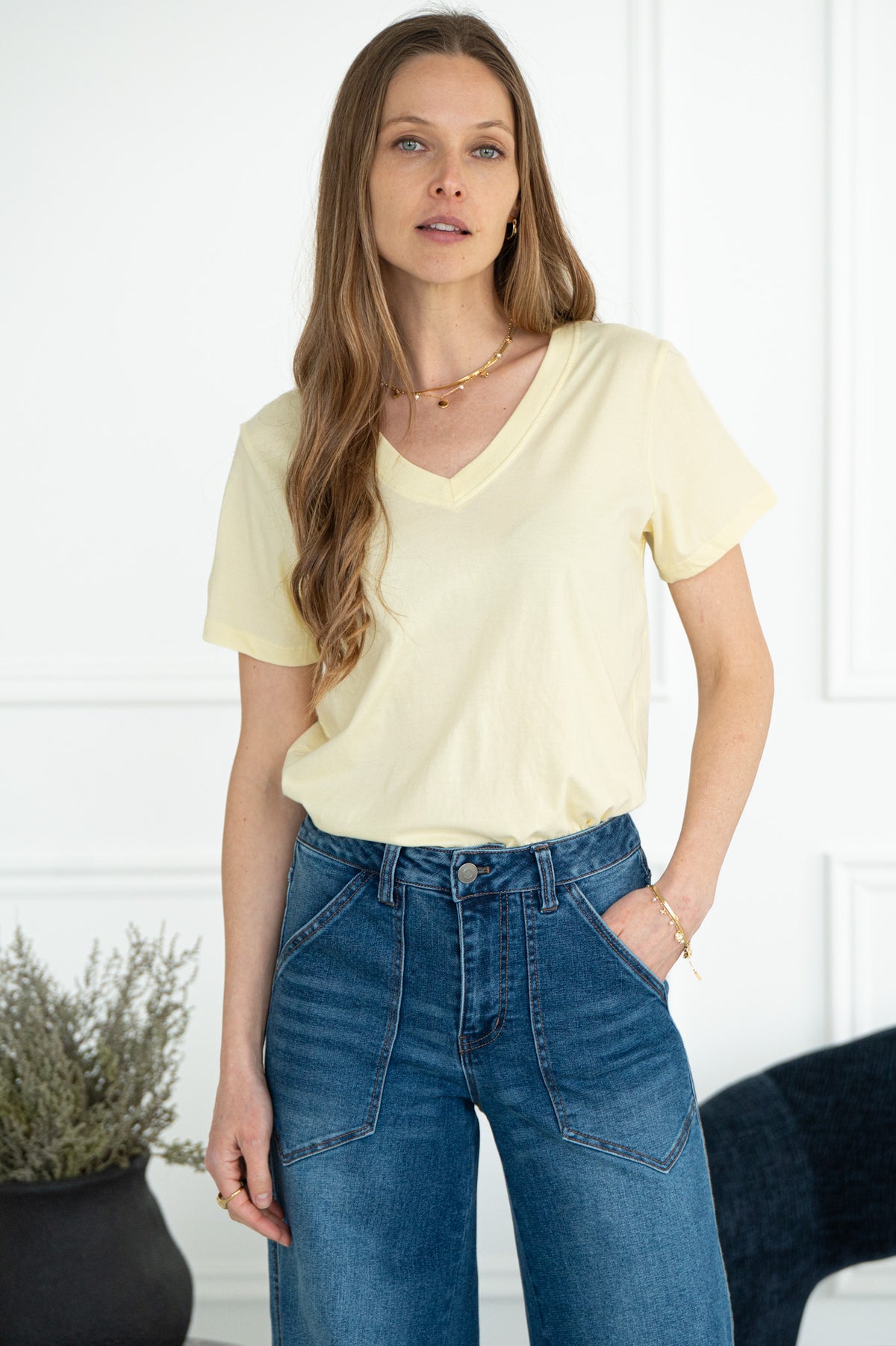 LENNIE V NECK COTTON TEE-YL