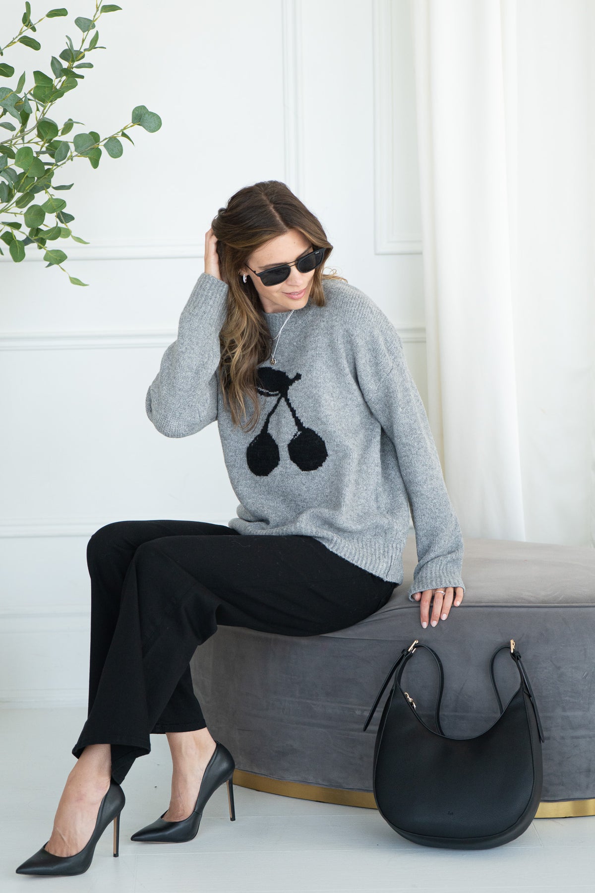 LOU CHERRY SWEATER
