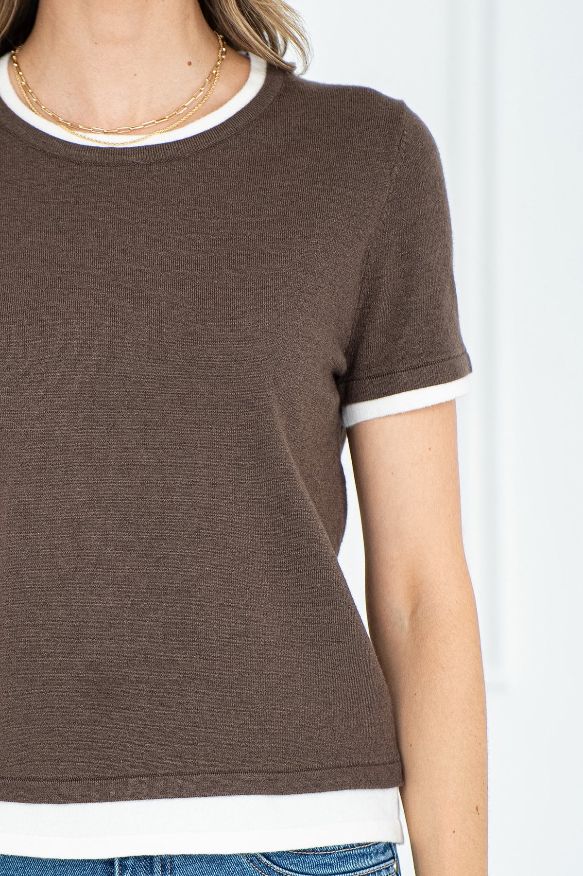 MUSE DOUBLE LAYERED KNIT TEE IN BROWN