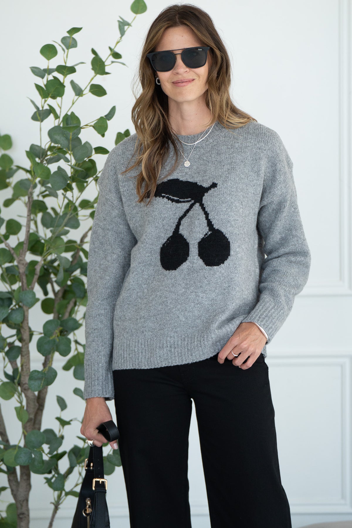 LOU CHERRY SWEATER