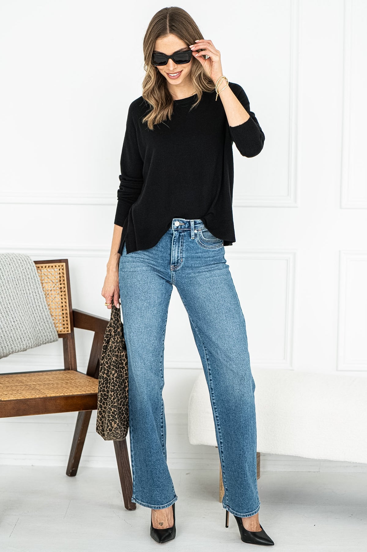 LORRAINE SWEATER IN BLACK