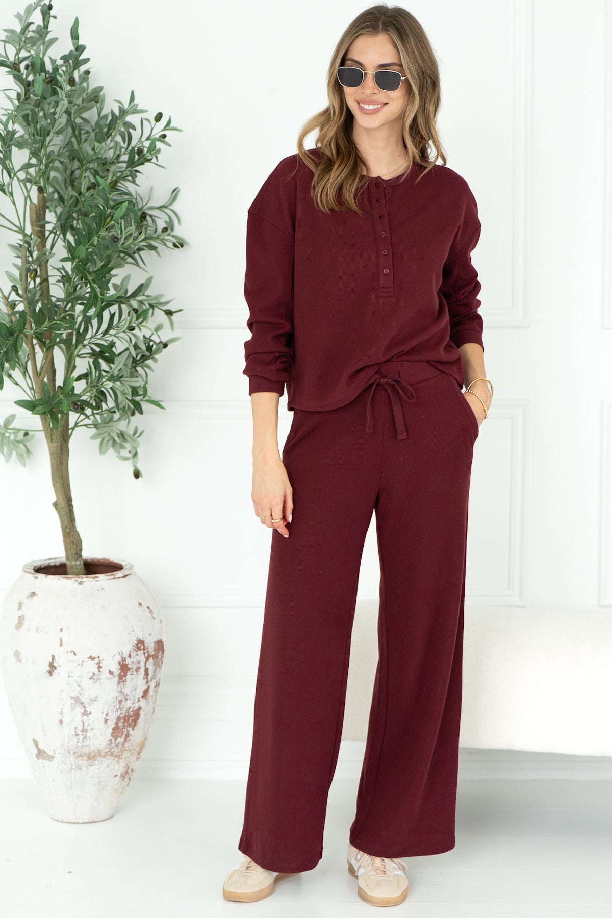 TALIA WAFFLE HENLEY IN BURGUNDY