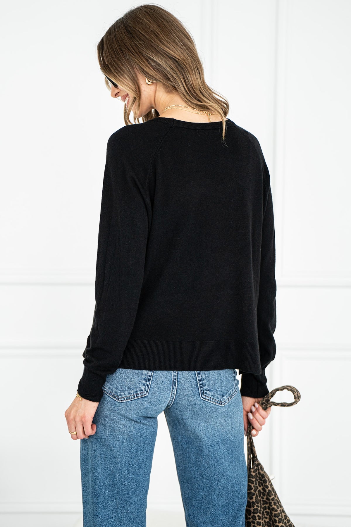 LORRAINE SWEATER IN BLACK