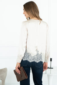 SORELLE LACE BOTTOM BLOUSE