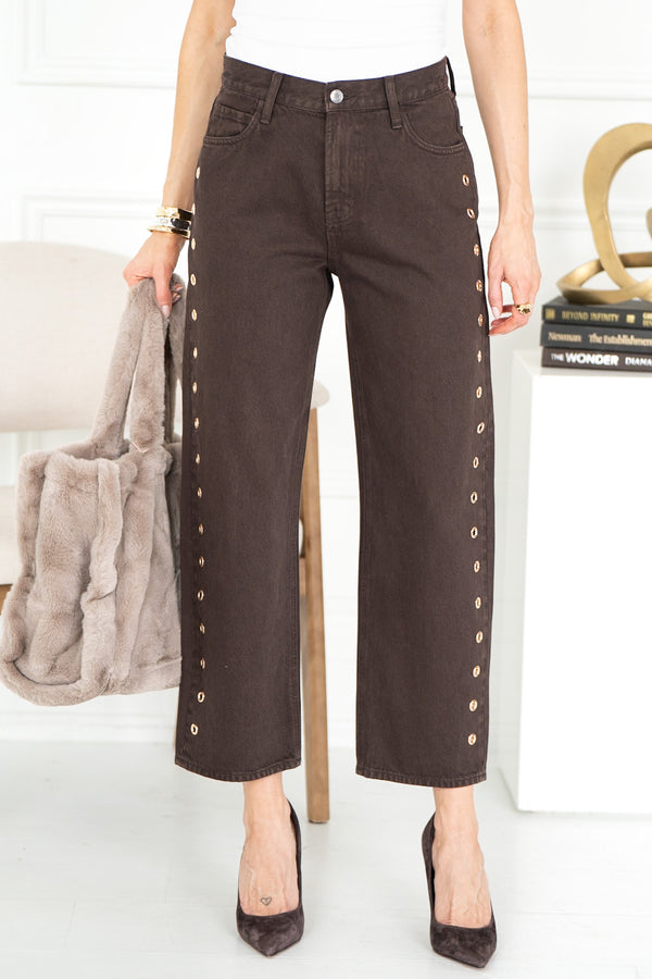 THE OFF DUTY BOWED ANKLE JEANS IN UMBER