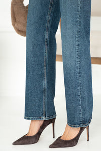 TAYLOR STRAIGHT LEG JEANS IN BLUE